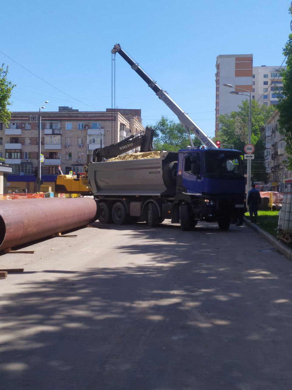 У Шевченківському районі перекладають магістральні тепломережі