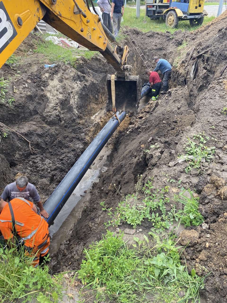 «Харківводоканал» ремонтує мережі у всіх районах міста