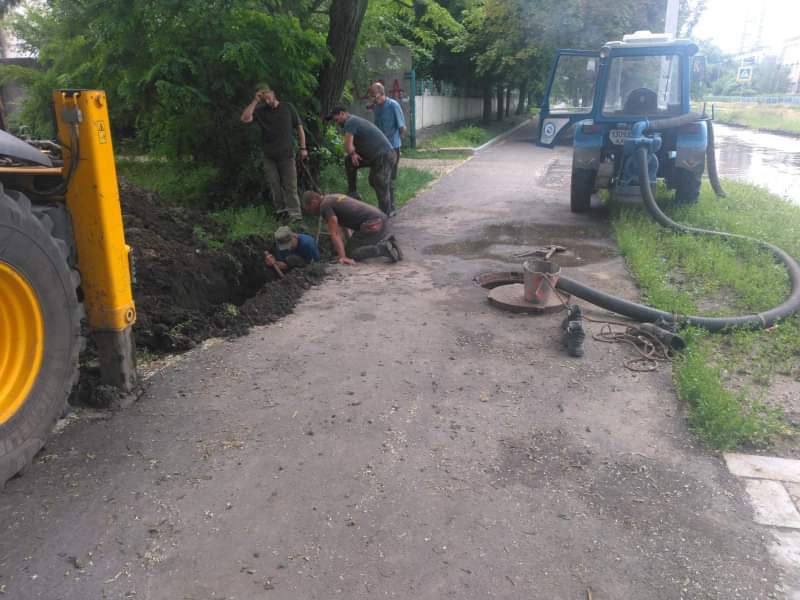 «Харківводоканал» відновлює трубопроводи та готується до опалювального сезону