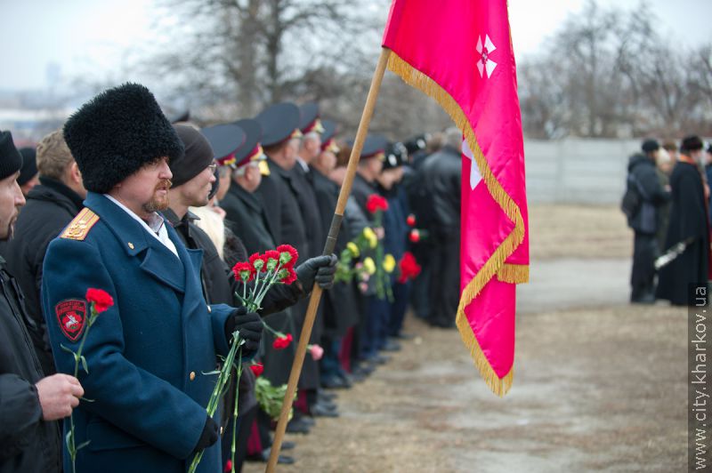 До могил жертв голодоморів поклали квіти