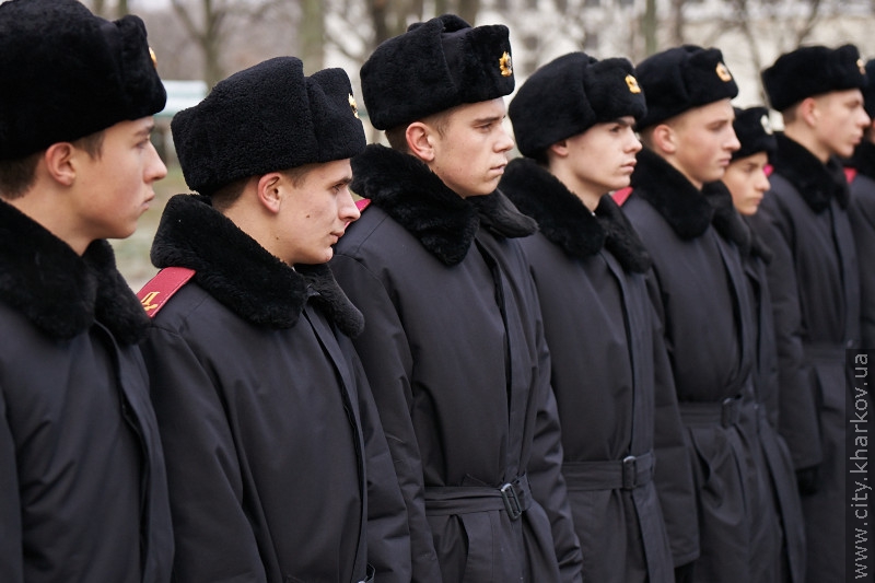 До могил жертв голодоморів поклали квіти
