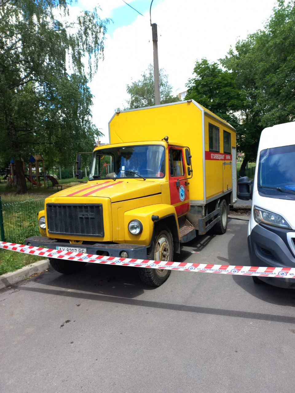В Індустріальному районі відновлюють водоводи