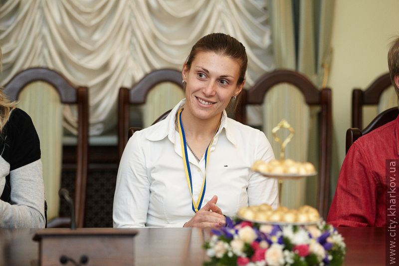 Геннадій Кернес провів прийом жіночої футбольної команди «Житлобуд-1»