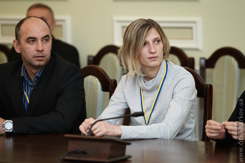 Геннадій Кернес провів прийом жіночої футбольної команди «Житлобуд-1»