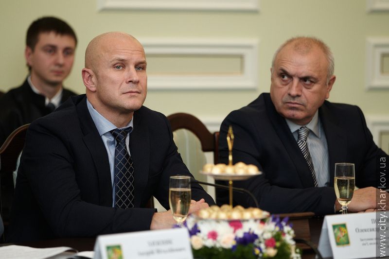 Геннадій Кернес провів прийом жіночої футбольної команди «Житлобуд-1»