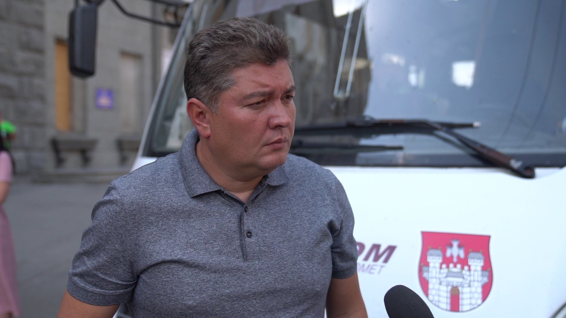 Харкову передали автобус та гуманітарну допомогу зі Словенії