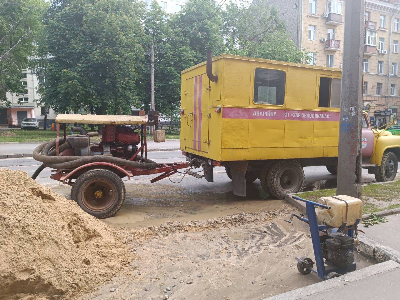 В Основ'янському районі відновлюють подачу води