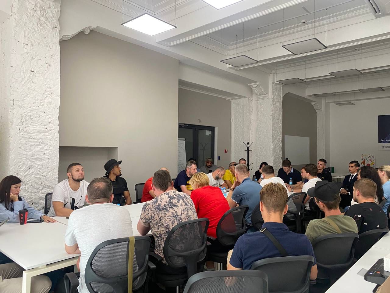 У Харкові почала працювати координаційна рада волонтерів