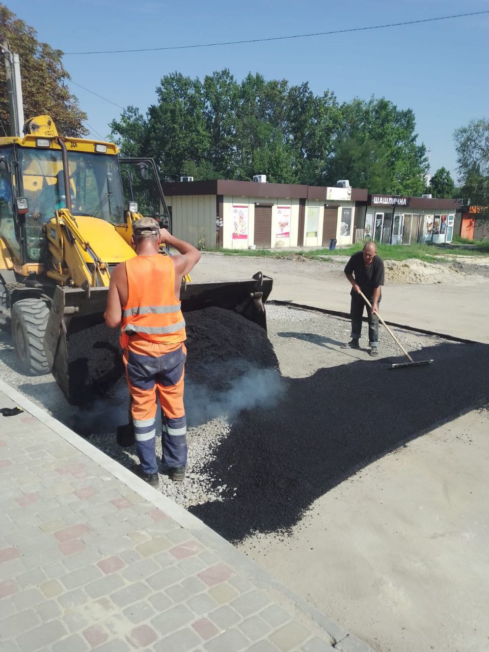 У Харкові продовжують міняти тепломережі та встановлювати пересувні котельні