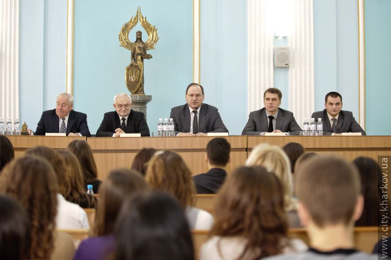 Польський посол зустрівся зі студентами харківської юракадемії