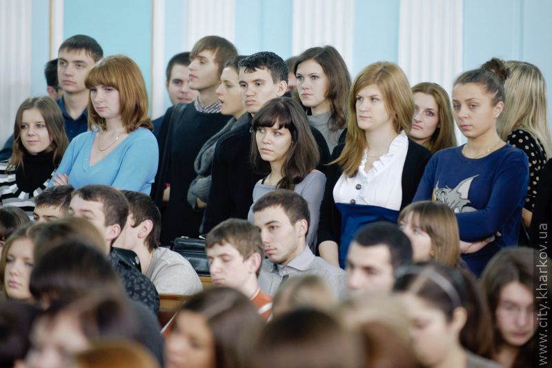 Польський посол зустрівся зі студентами харківської юракадемії