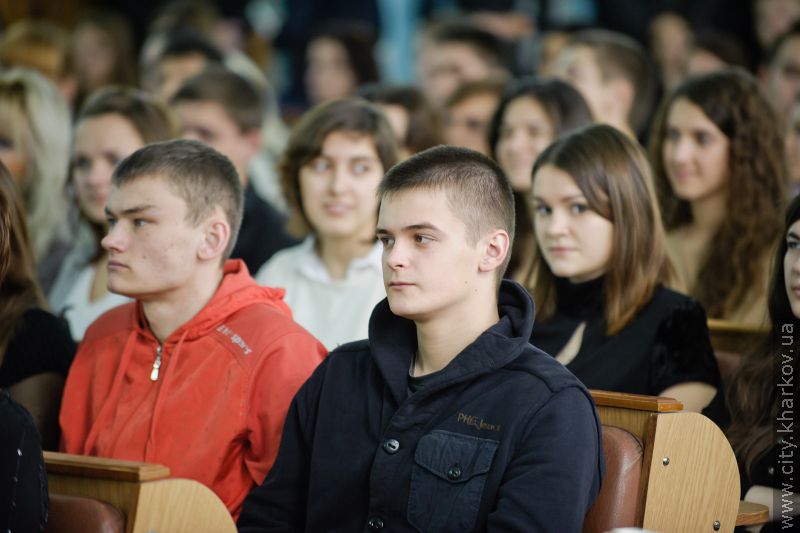 Польський посол зустрівся зі студентами харківської юракадемії