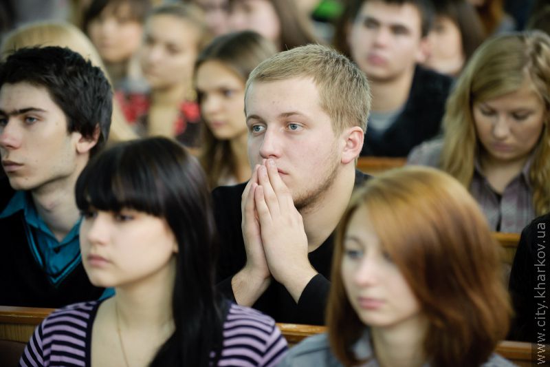 Польський посол зустрівся зі студентами харківської юракадемії