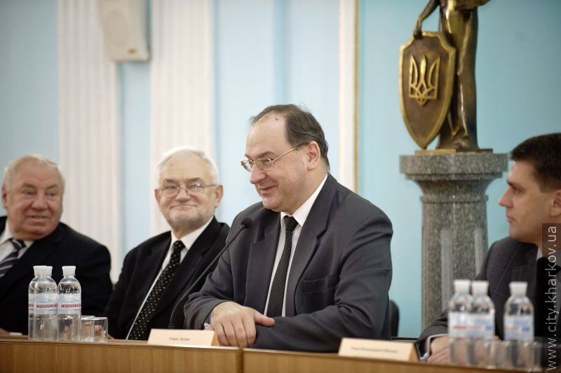 Польський посол зустрівся зі студентами харківської юракадемії