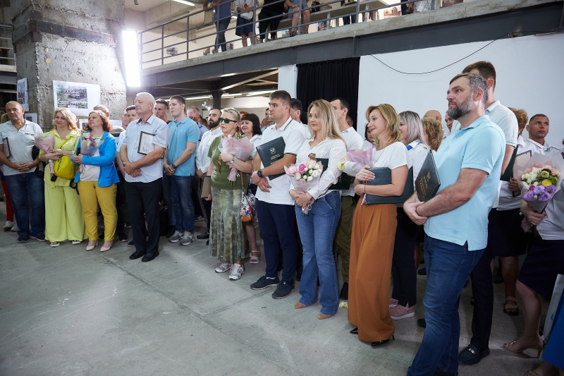 У Харкові нагородили працівників комунальних служб та волонтерів