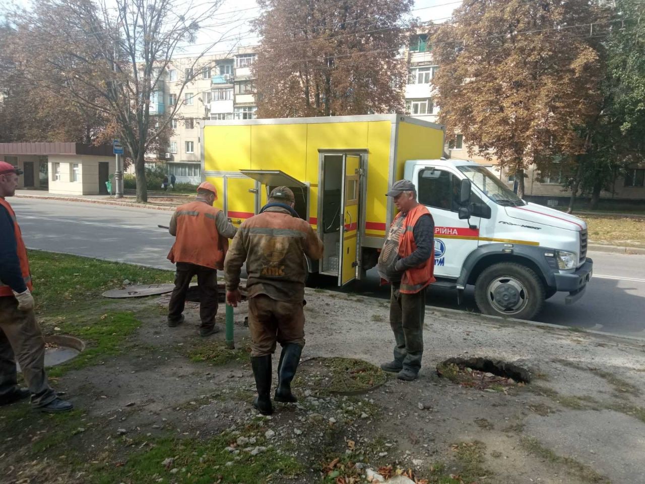 «Теплові мережі» пришвидшили роботи у центральних частинах міста