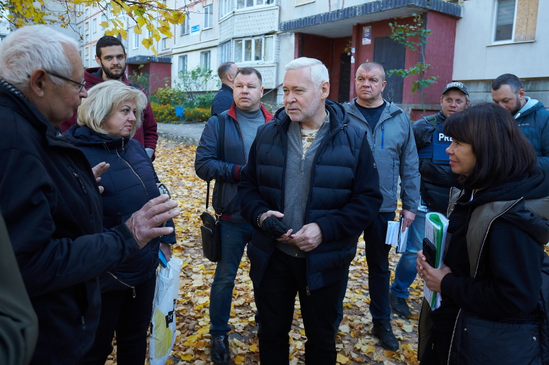 На Північній Салтівці відновлюють житловий фонд та готуються до зими