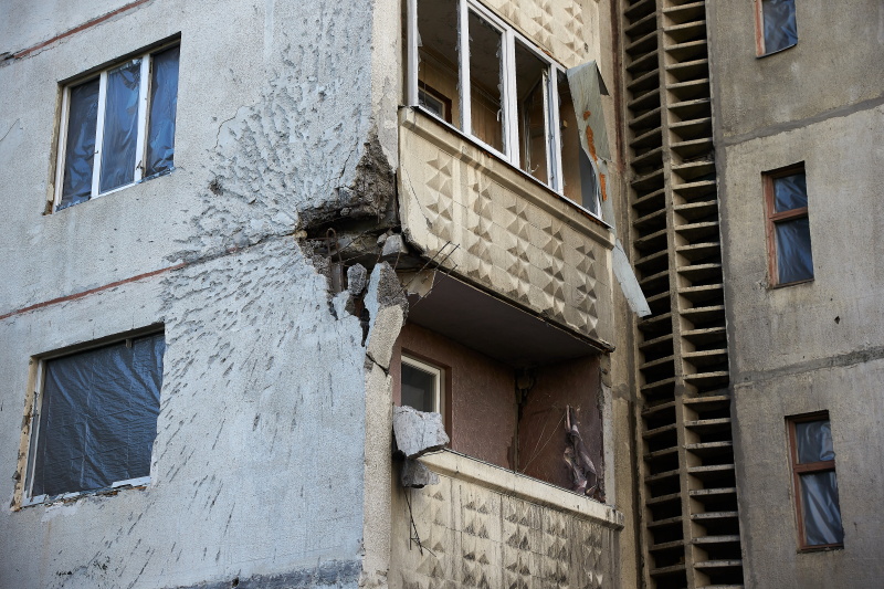 На Північній Салтівці відновлюють житловий фонд та готуються до зими