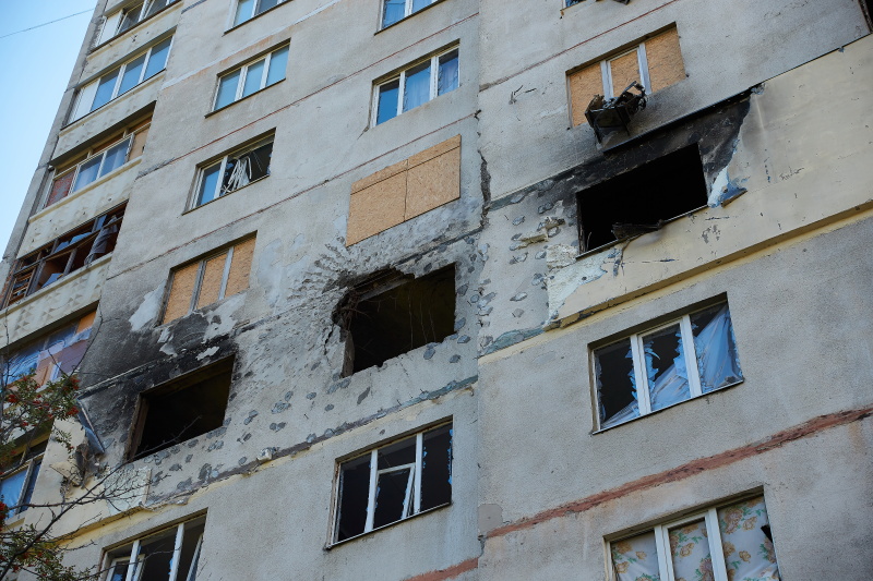 На Північній Салтівці відновлюють житловий фонд та готуються до зими