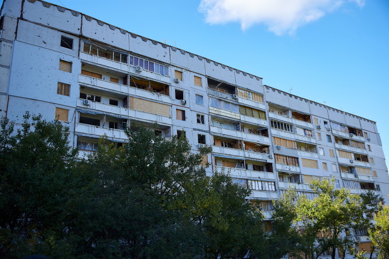 На Північній Салтівці відновлюють житловий фонд та готуються до зими
