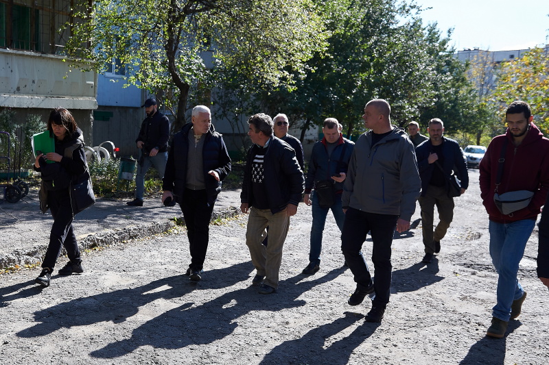 На Північній Салтівці відновлюють житловий фонд та готуються до зими