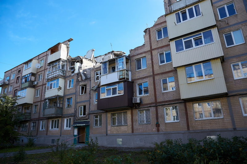 На Північній Салтівці відновлюють житловий фонд та готуються до зими