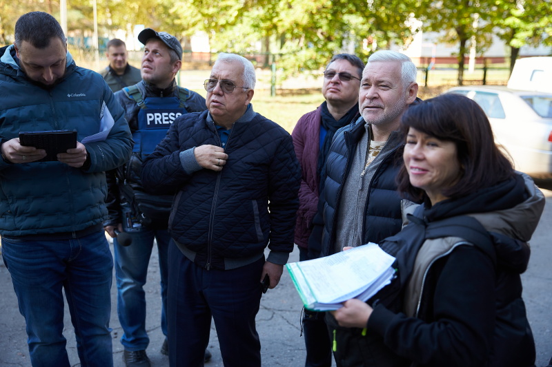 На Північній Салтівці відновлюють житловий фонд та готуються до зими