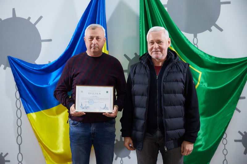 Ігор Терехов нагородив водіїв міського транспорту та дорожників