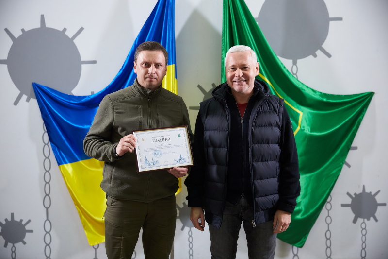 Ігор Терехов нагородив водіїв міського транспорту та дорожників