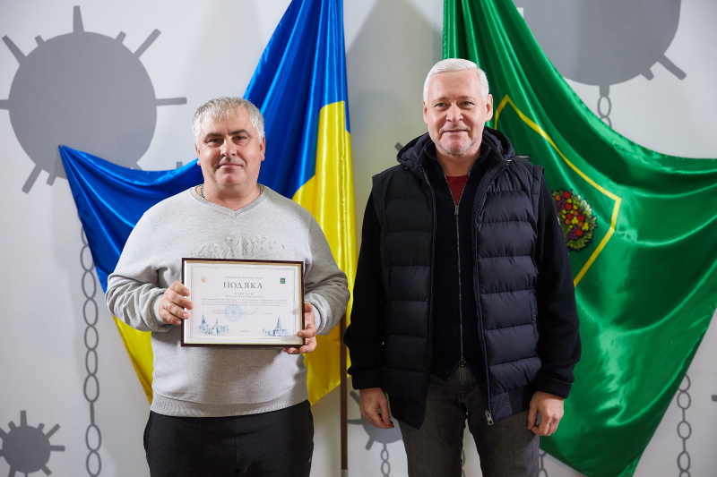 Ігор Терехов нагородив водіїв міського транспорту та дорожників