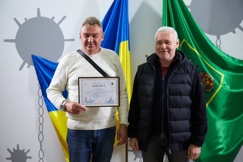 Ігор Терехов нагородив водіїв міського транспорту та дорожників