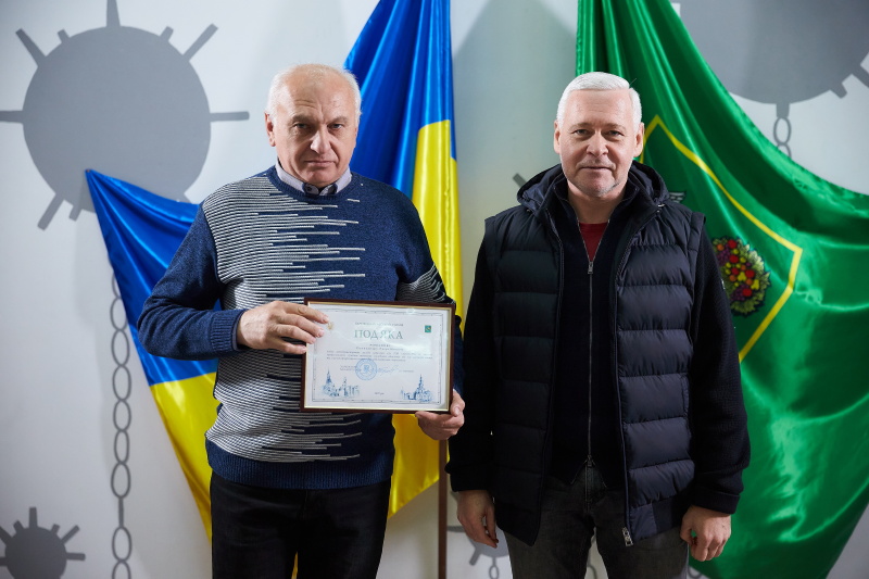 Ігор Терехов нагородив водіїв міського транспорту та дорожників