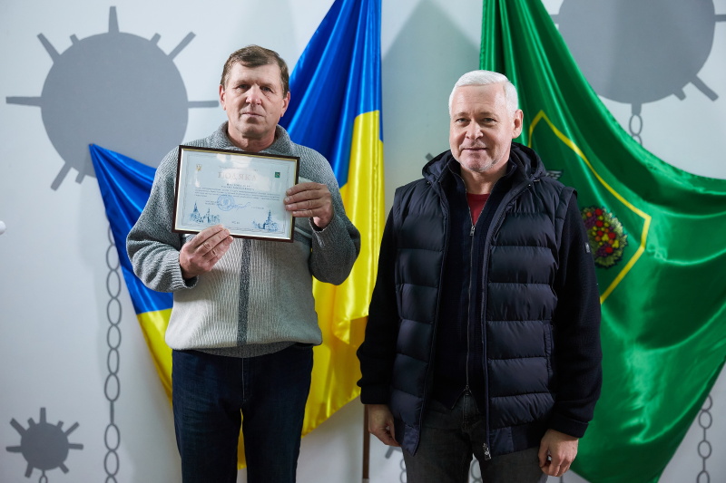 Ігор Терехов нагородив водіїв міського транспорту та дорожників