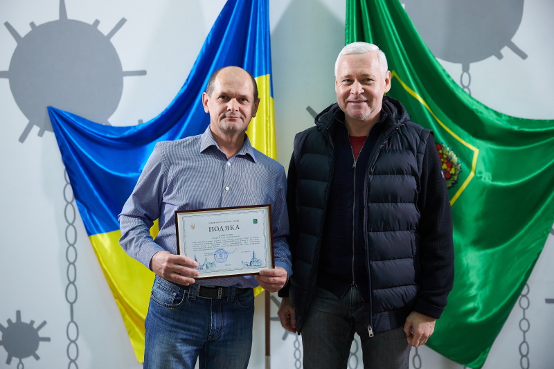 Ігор Терехов нагородив водіїв міського транспорту та дорожників