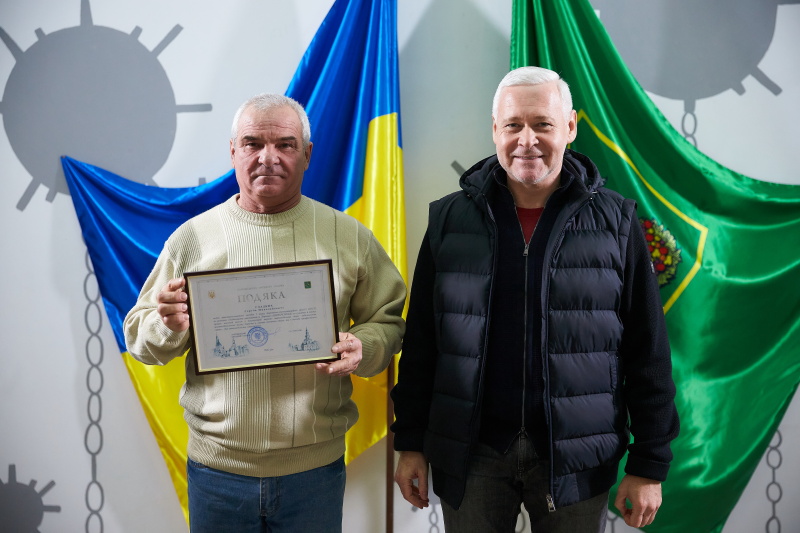 Ігор Терехов нагородив водіїв міського транспорту та дорожників