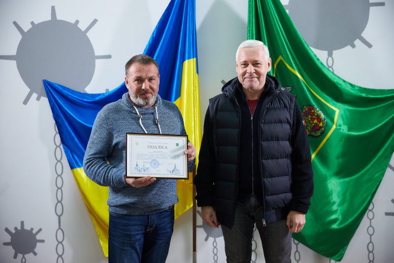 Ігор Терехов нагородив водіїв міського транспорту та дорожників