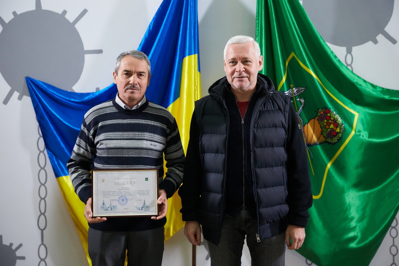 Ігор Терехов нагородив водіїв міського транспорту та дорожників