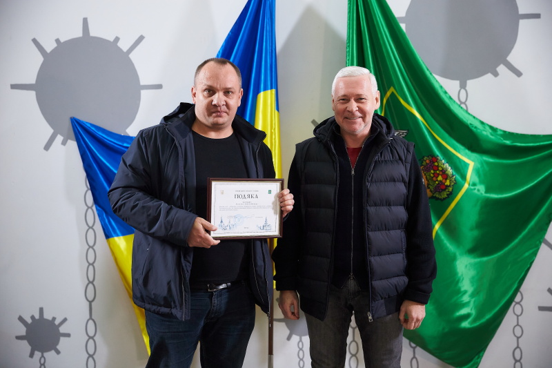 Ігор Терехов нагородив водіїв міського транспорту та дорожників
