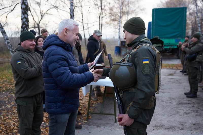 Ігор Терехов нагородив ракетників та артилеристів