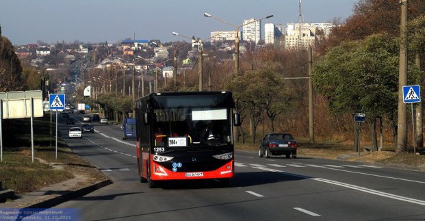 Автобус №204 повернувся на колишній маршрут