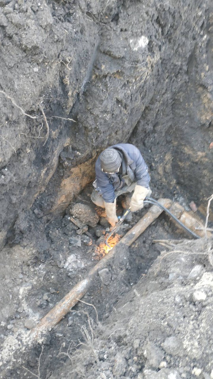 У Салтівському районі з початку року замінили понад тисячу метрів водоводів