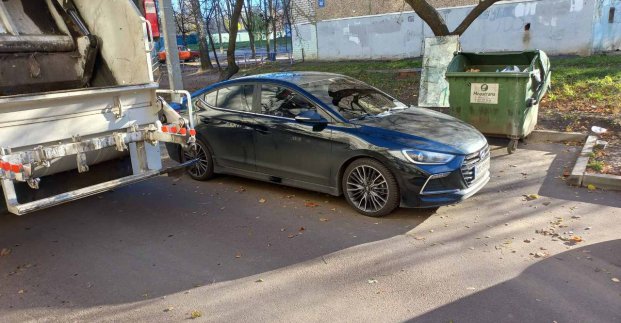 На «КВПВ» просять поліцію посили контроль за правилами паркування