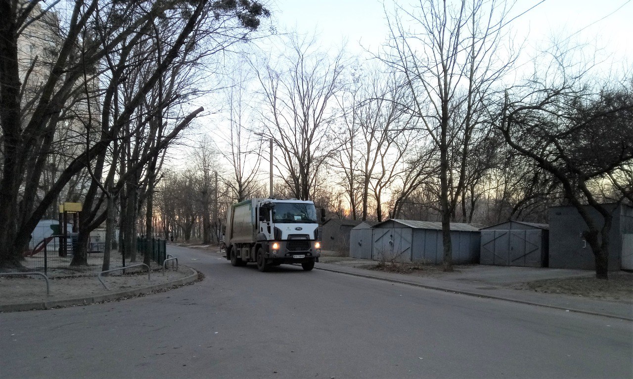 КВПВ наводить лад на проспекті Гагаріна та вулиці Одеській