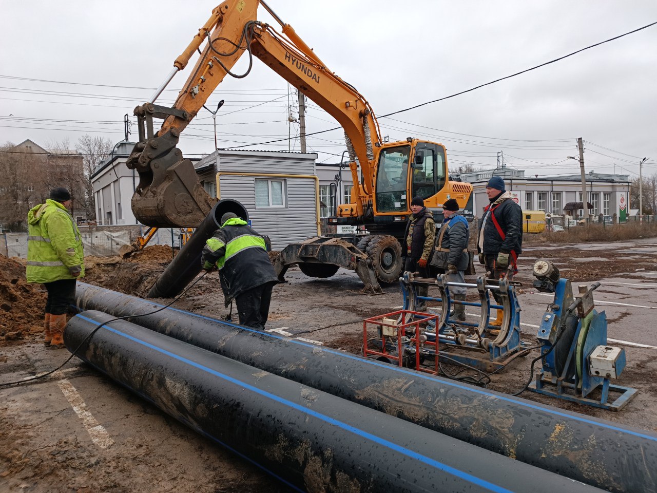 На Полтавському Шляху оперативно переклали ділянку водоводу