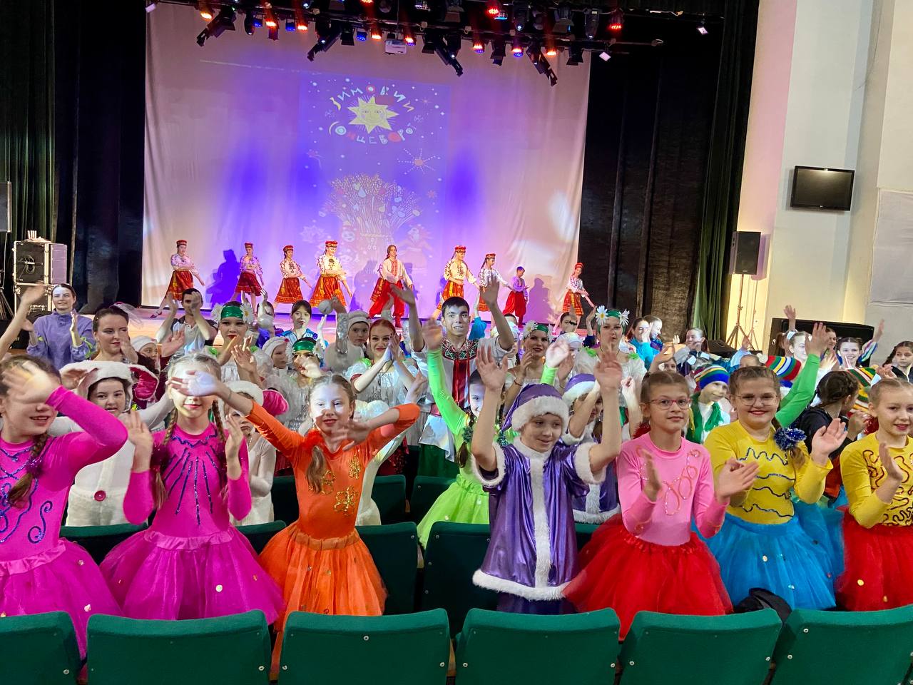 У Харкові проходить різдвяний фестиваль дитячої творчості
