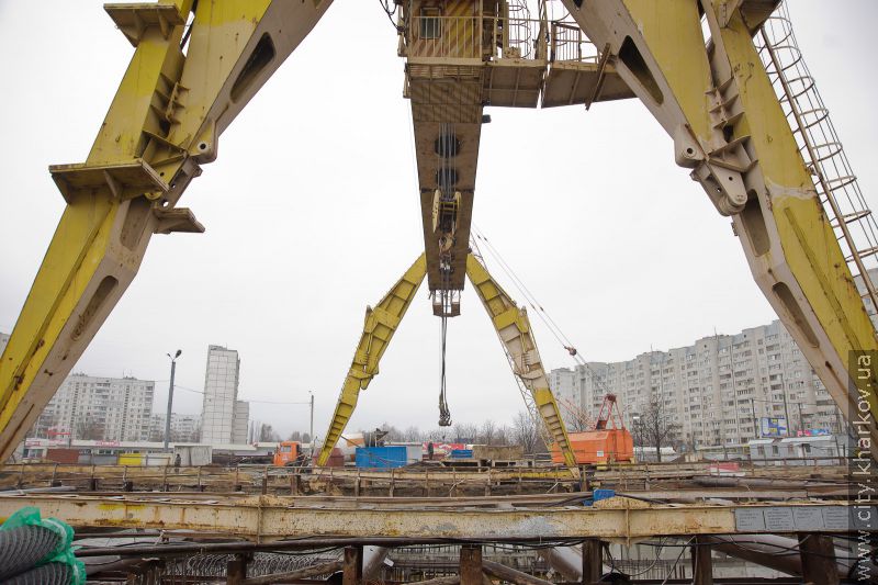 Геннадій Кернес: Готовність станції метро «Перемога» - 45%