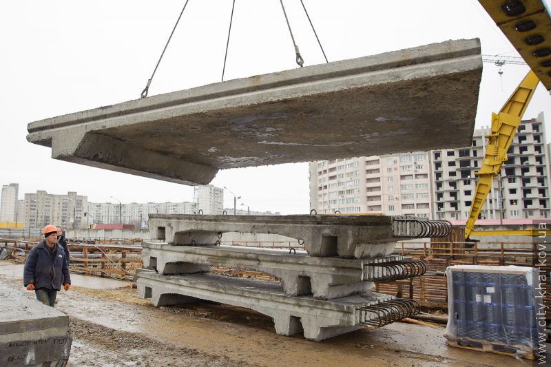 Геннадій Кернес: Готовність станції метро «Перемога» - 45%