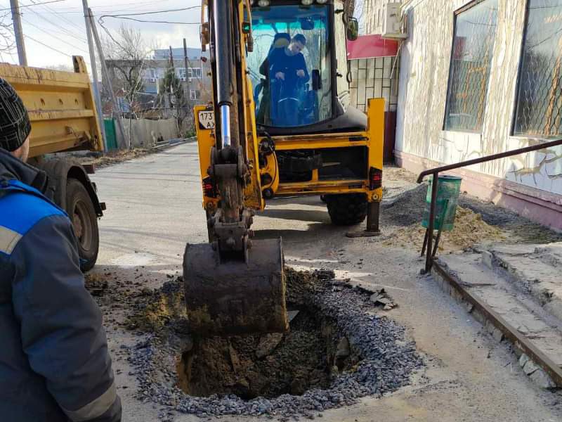 У місті оперативно ліквідовують аварії на мережах водопостачання