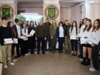 У Харкові вручили планшети учням зруйнованої спеціалізованої школи №134