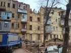 «Водоканал» відновлює мережі в будинку, що постраждав від нічного обстрілу